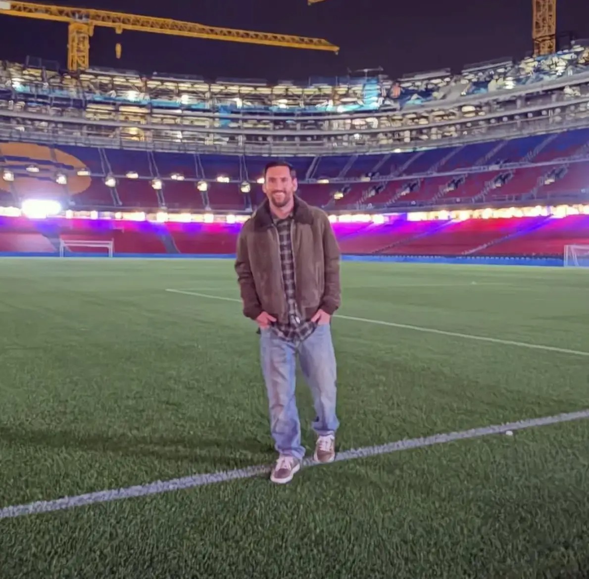 梅西低调重返诺坎普!凯发体育